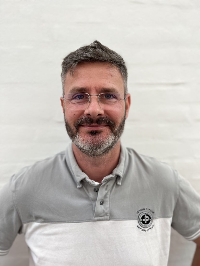 Christian Hellström Back